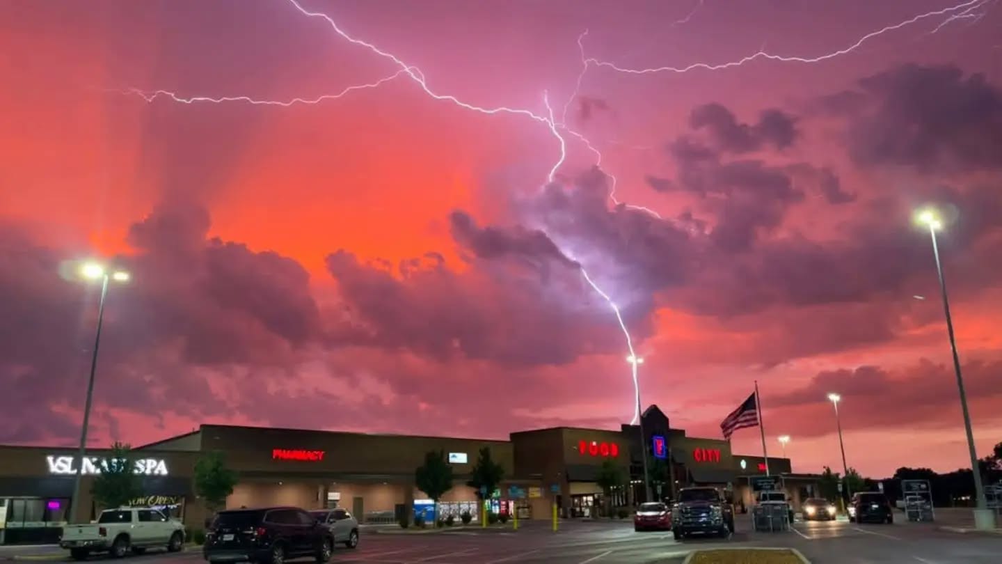 Big Lightning in Big Cove